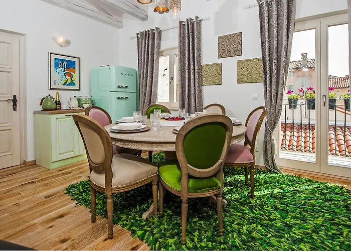 Casa Smeralda Tatil Evi *